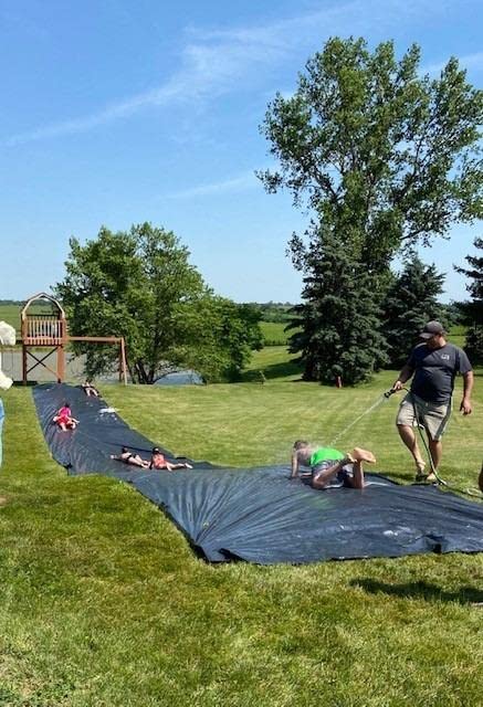 KINGLAKE 30 Pcs 4.3 inch Sturdy Plastic Stakes Anchors Rustproof for Holding Down Landscape Fabric Lawn Edging,Tents,Game Nets and Rain Tarps Black - Image 7